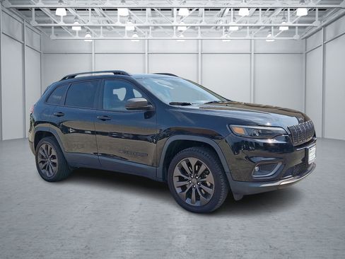 Used 2021 Jeep Cherokee Latitude Lux 80th Anniv w/ Quick Order Package 26U 80TH AWD/4WD image 11