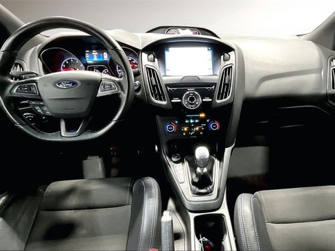 Used 2017 Ford Focus RS image 7