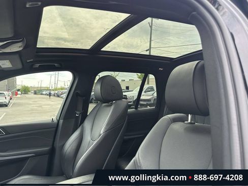 Used 2022 BMW X5 xDrive40i AWD/4WD image 19