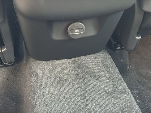 New 2026 Volvo XC60 B5 Plus w/ Protection Package Premier image 10