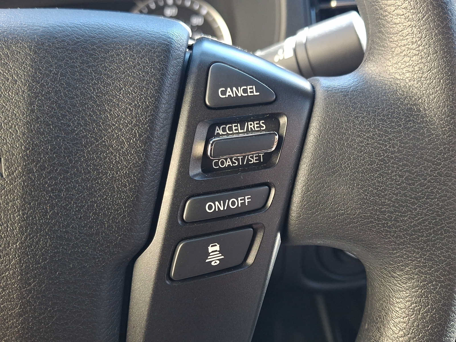 Used 2023 Nissan Frontier SV w/ Midnight Edition Package AWD/4WD image 21