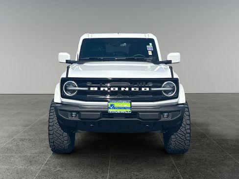 Used 2025 Ford Bronco Outer Banks AWD/4WD image 2