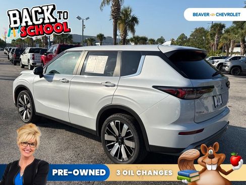 Used 2025 Mitsubishi Outlander SE FWD image 5