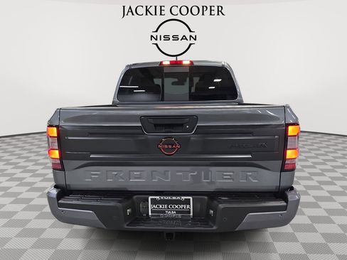 New 2026 Nissan Frontier PRO-4X w/ Pro-4x Convenience Package image 6