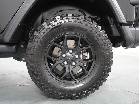 Used 2025 Jeep Wrangler Unlimited Sport AWD/4WD image 32