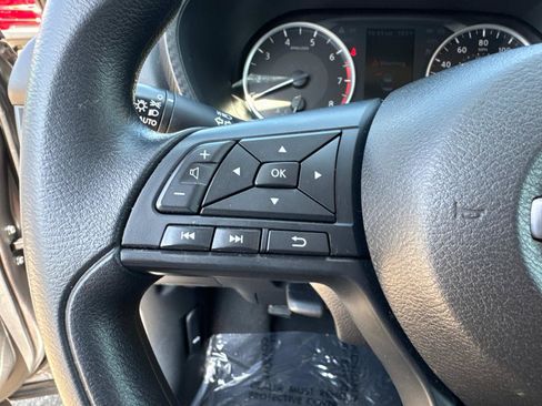 Used 2024 Nissan Sentra S FWD image 29