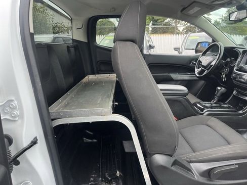 Used 2021 Chevrolet Colorado LT w/ Fleet Safety Package image 12