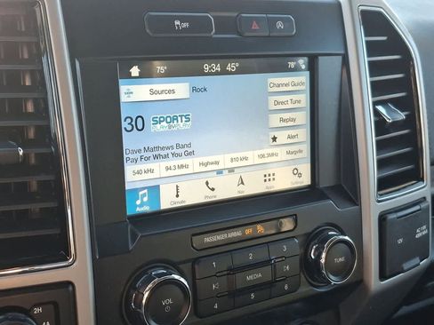 Used 2019 Ford F150 Lariat w/ Trailer Tow Package image 20