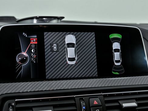 Used 2016 BMW M6 Gran Coupe image 32