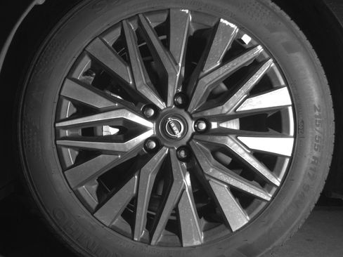 Used 2025 Nissan Altima 2.5 SV image 12