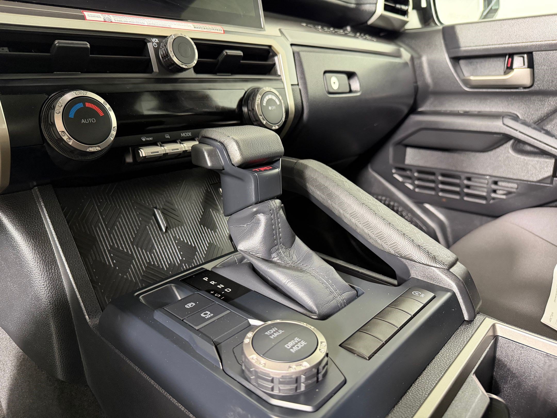 Used 2025 Toyota Tacoma TRD Sport RWD image 17