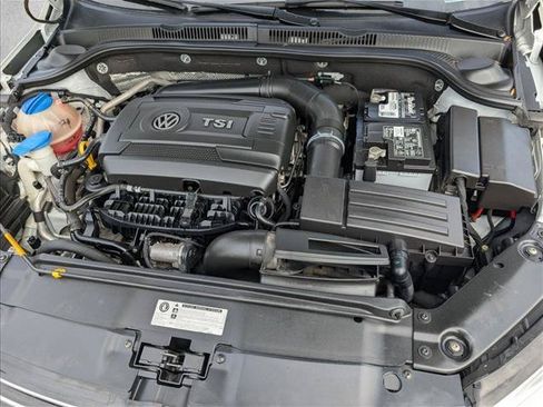 Used 2016 Volkswagen Jetta Sport FWD image 20