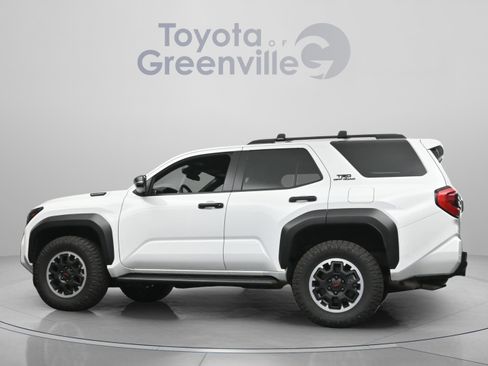 Used 2025 Toyota 4Runner 4WD image 7
