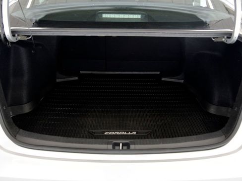 Used 2020 Toyota Corolla SE image 28