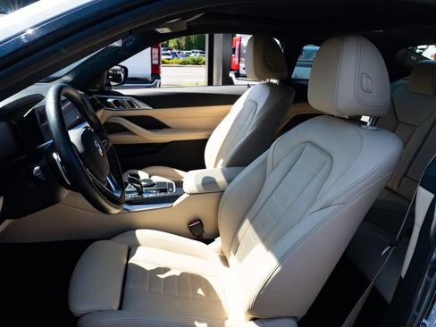 Used 2021 BMW 430i Coupe w/ Premium Package RWD image 18