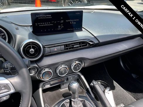 Used 2025 MAZDA MX-5 Miata RF Grand Touring RWD image 15