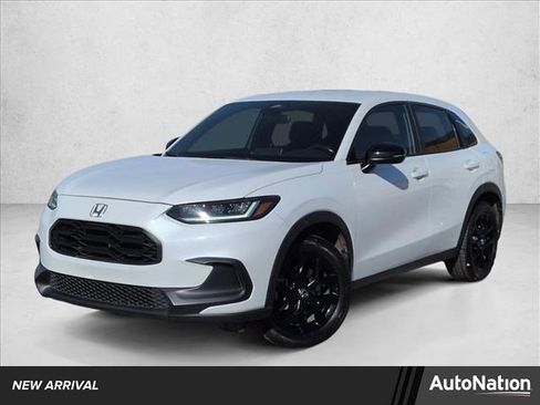 Used 2023 Honda HR-V Sport image 1