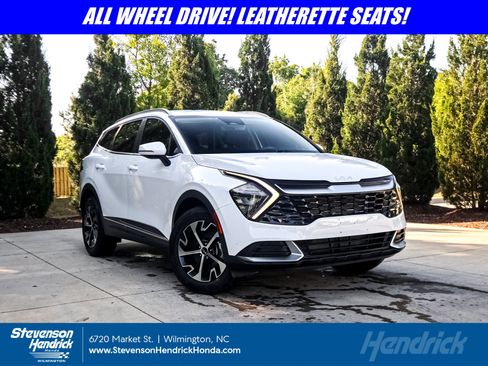 Used 2023 Kia Sportage EX image 1