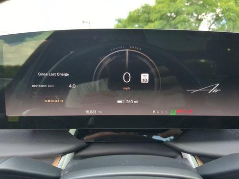 Used 2023 Lucid Air Touring AWD/4WD image 32
