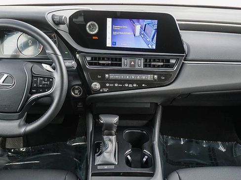 Used 2025 Lexus ES 350 w/ Accessory Package (Z2) FWD image 16