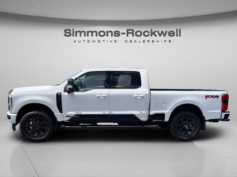 Used 2024 Ford F250 Lariat w/ Lariat Ultimate Package AWD/4WD image 2