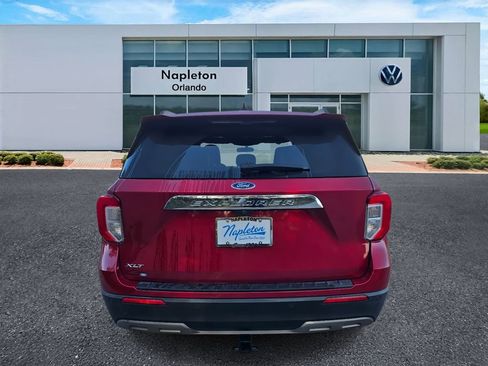 Used 2021 Ford Explorer XLT w/ Equipment Group 202A image 5