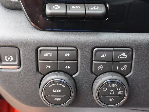 New 2026 Chevrolet Silverado 2500 ZR2 w/ LPO, Dark Essentials Package AWD/4WD image 34