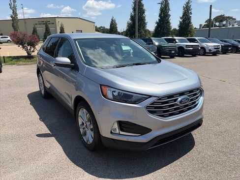 Used 2024 Ford Edge Titanium AWD/4WD image 8