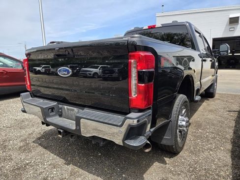 Used 2023 Ford F350 Lariat w/ Lariat Ultimate Package AWD/4WD image 4