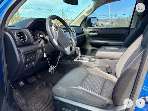 Used 2017 Toyota Tundra SR5 w/ SR5 Upgrade Package AWD/4WD image 5
