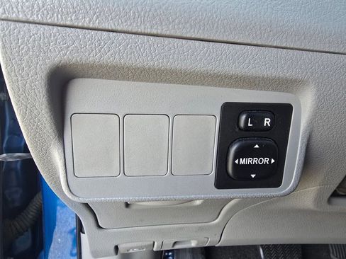 Used 2009 Toyota Corolla XLE image 18