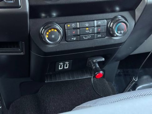 Used 2020 Ford F150 XLT w/ Equipment Group 302A Luxury AWD/4WD image 16