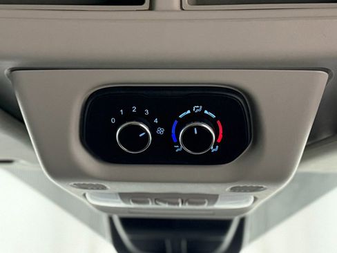 Used 2020 Ford Transit 350 XLT image 22