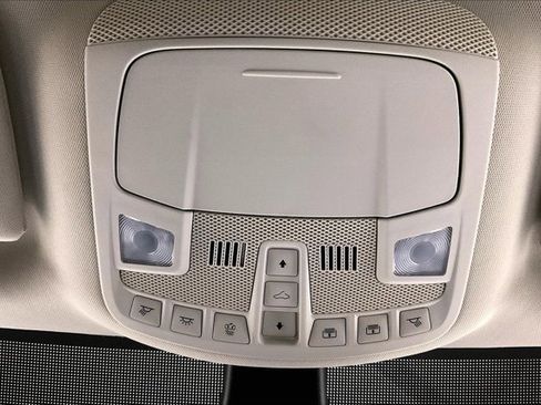 Used 2022 Ford Edge SEL w/ Convenience Package image 35