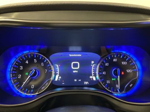 Used 2026 Chrysler Pacifica Limited w/ S Appearance Package image 9