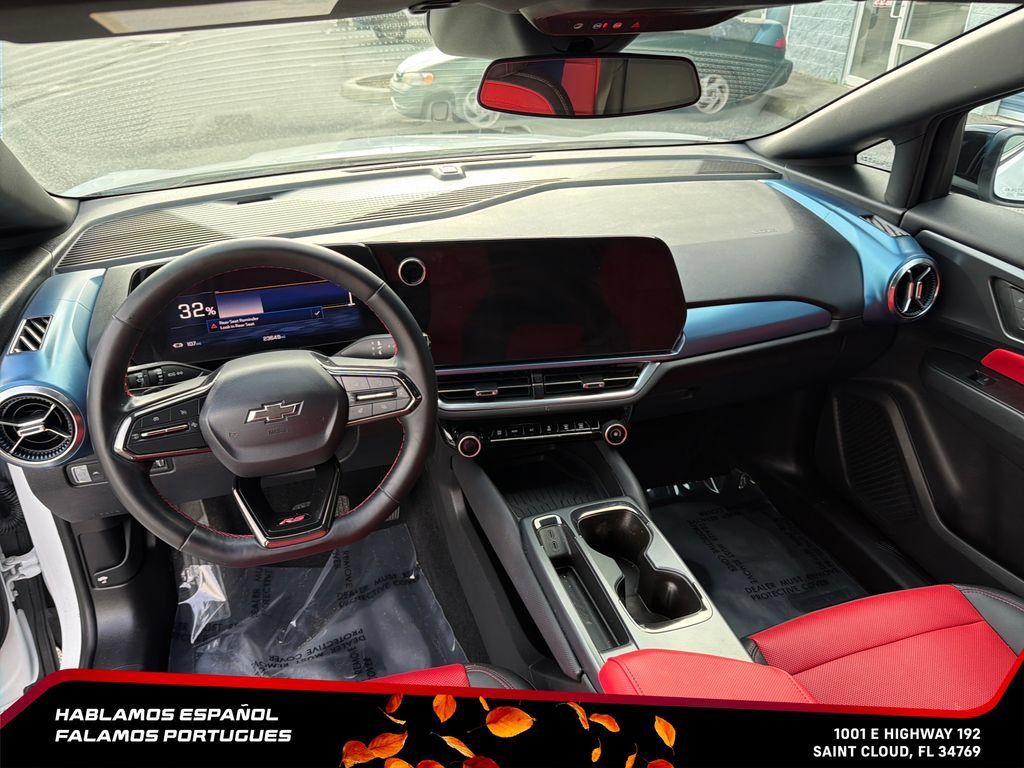 Certified 2024 Chevrolet Equinox EV RS FWD image 28