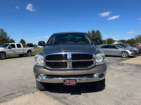Used 2007 Dodge Ram 2500 Truck SLT AWD/4WD image 2