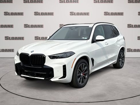 New 2026 BMW X5 xDrive40i w/ M Sport Package AWD/4WD image 1