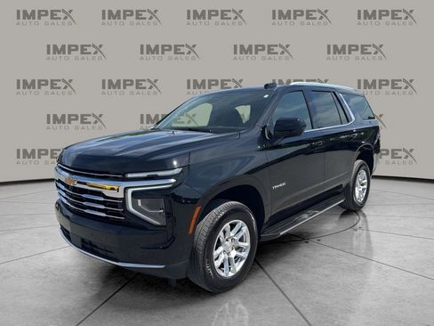 Used 2025 Chevrolet Tahoe LT image 1