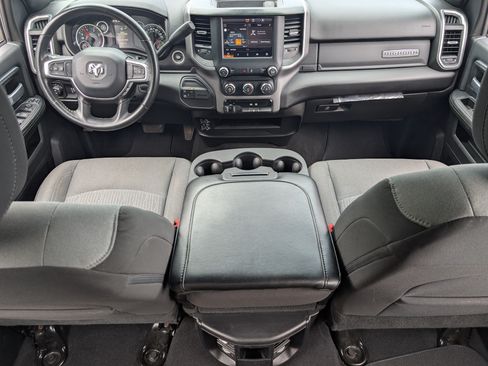 Used 2024 RAM 3500 Big Horn AWD/4WD image 22