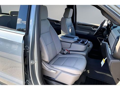 New 2026 GMC Sierra 1500 SLE image 11