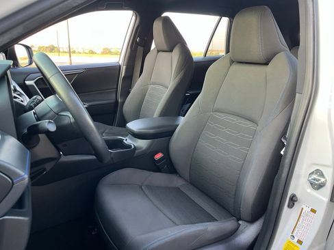 Used 2024 Toyota RAV4 SE AWD/4WD image 24