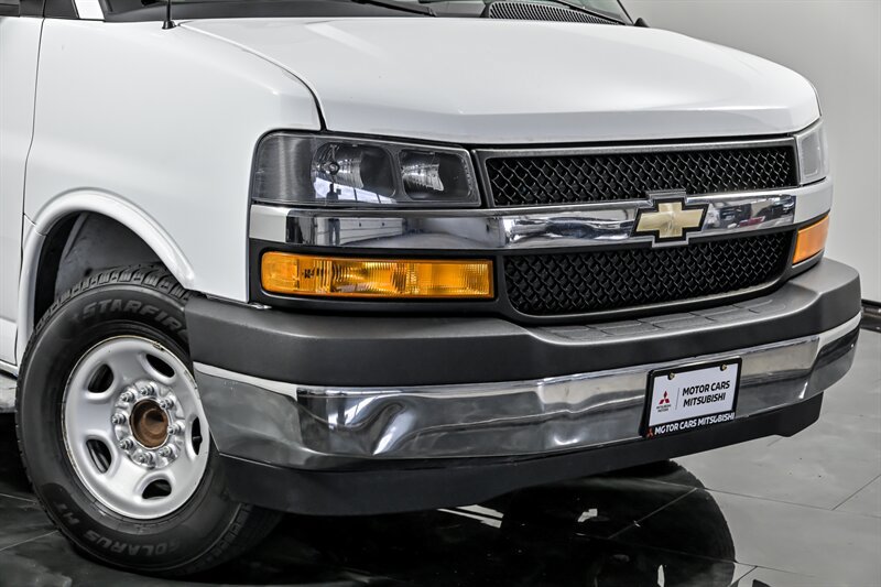 Used 2021 Chevrolet Express 2500 w/ Driver Convenience Package RWD image 2