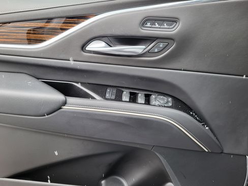 Certified 2024 Cadillac Escalade Premium Luxury w/ Performance Package image 21