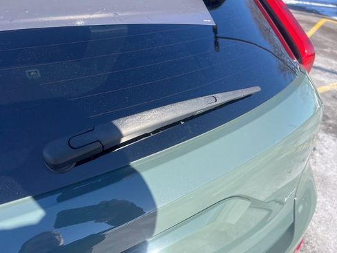 Certified 2023 Kia Niro EX image 34