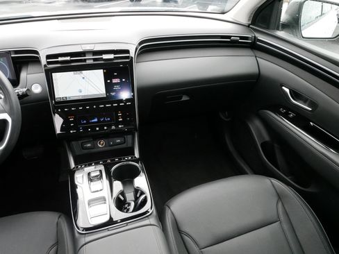 Used 2023 Hyundai Tucson Limited image 11