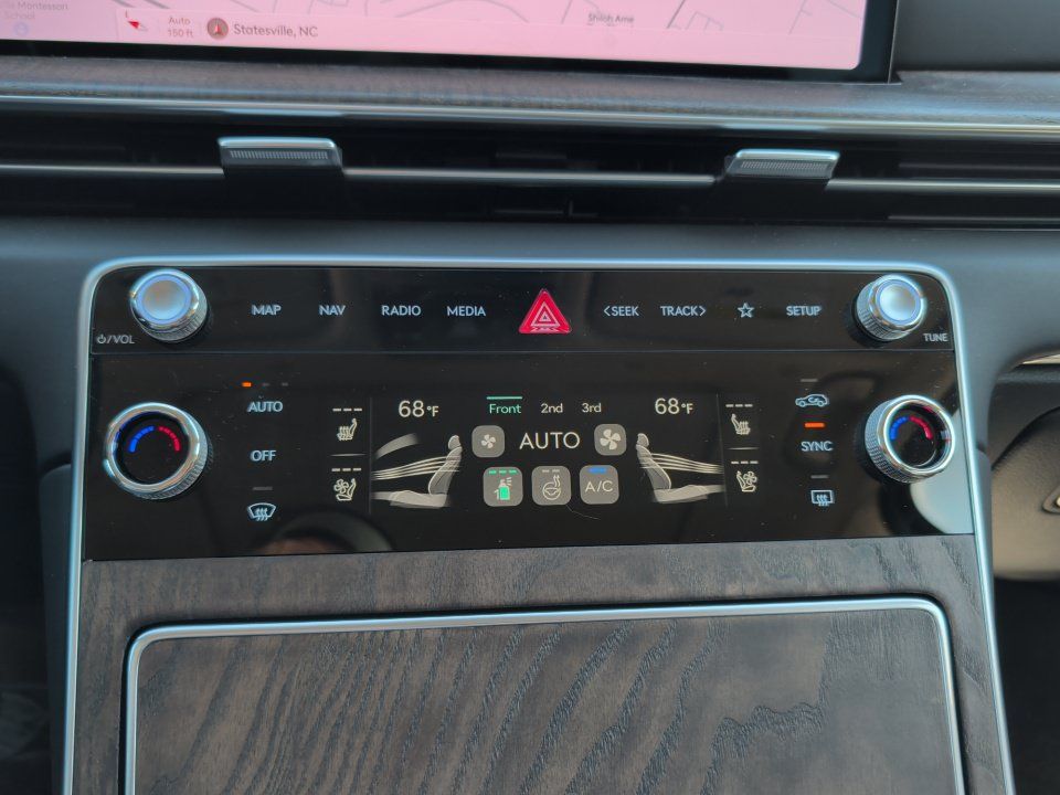 Used 2026 Genesis GV80 2.5T Prestige AWD/4WD image 22