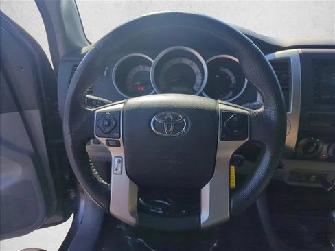 Used 2015 Toyota Tacoma 4x4 Double Cab w/ TRD Off-Road Package image 11
