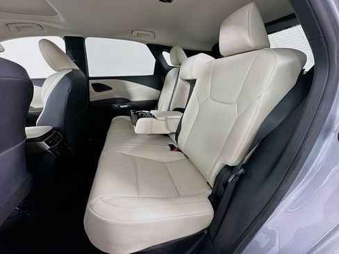 Used 2023 Lexus RX 350 Premium image 25