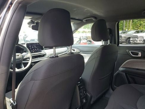 New 2025 Jeep Compass Sport image 11